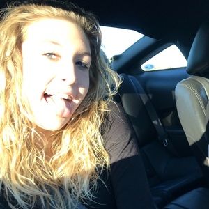 Meet your Posher, Paris